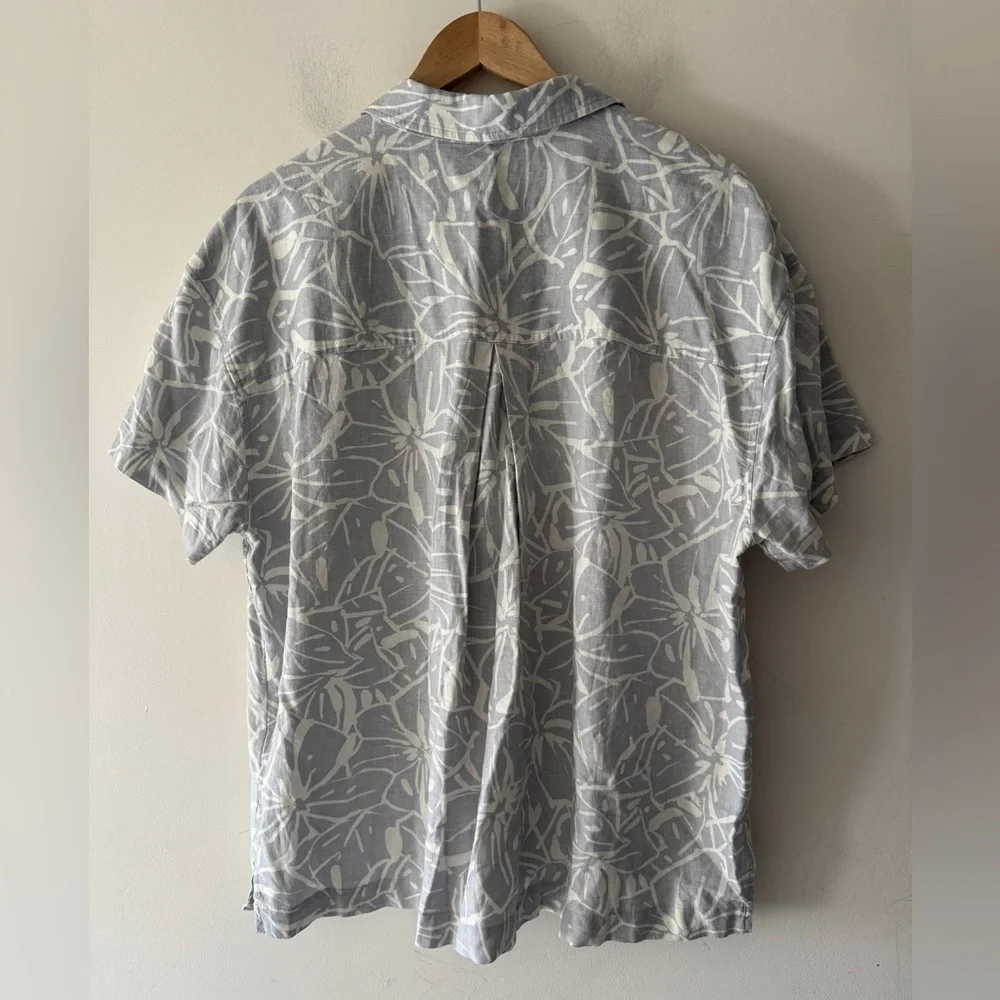 Madewell Linen Blend Camp Shirt in Abstract Flora Button Down - Picture 4 of 9